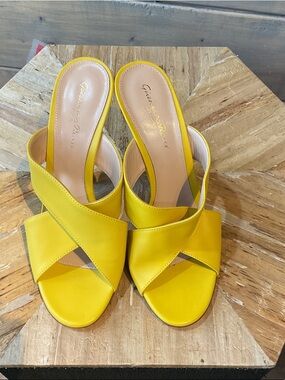 Gianvito Rossi Yellow Leather Crisscross sandals